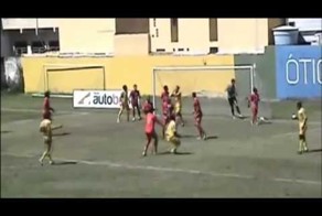 Поиграли в футбол