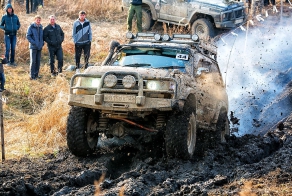 Соревнования по джип-спринту в Уссурийске