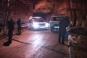 Женщина была вынуждена рожать на пороге роддома