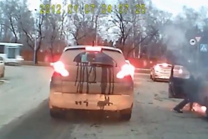 Загорелся автомобиль