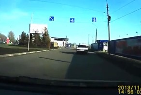 Байкера подрезали