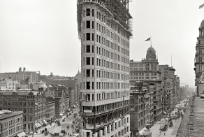 «Утюг», как символ эпохи