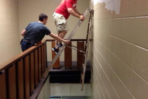 Ты главное не переживай, я хорошо держу