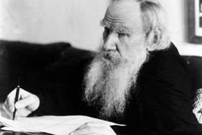 Известные люди воспитывавшиеся в приёмных семьях