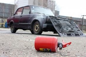 Что можно потушить автомобильным огнетушителем?