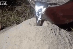 Жидкий алюминий и заброшенный муравейник