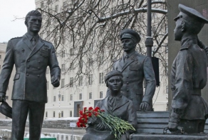 В Москве открыт памятник героям фильма Офицеры