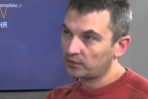Политики украли у детей кусочек счастья... И головешки)))