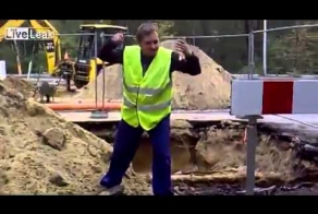 Не стоило злить эту змею!