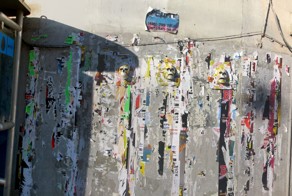 Уличная реклама.