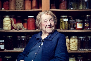 Пожилая женщина сделала тату в честь своего 103-летия!