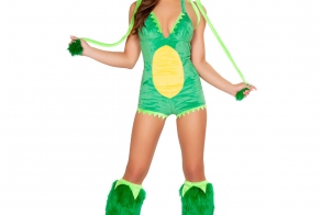 Праздничные девушки, праздничные костюмы.