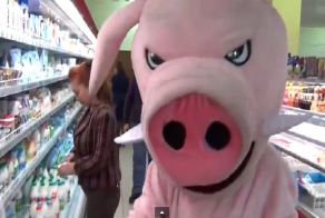 Хрюши против 