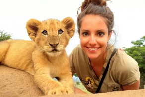 Волонтер в зоопарке