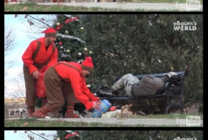 Рождественский прикол над бездомным.