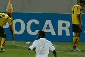 Футболисту повезло