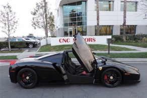 Найдено на eBay. Найдено на eBay. Ferrari Enzo