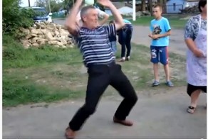 Деревенская ламбада