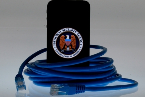 Вне "колпака". Как уберечься от слежки на смартфонах