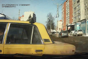 Помеха справа