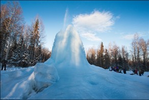 Ледяной фонтан в Зюраткуле