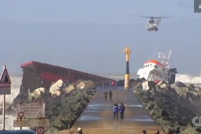 Испанский сухогруз «Луно» потерпел крушение у берегов Франции