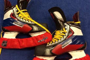 Овечкин показал в Сочи патриотичные коньки