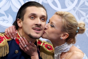 Наши фигуристы Татьяна  и Максим завоевали золото!!!
