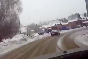 Пьяная баба и Камаз