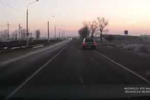 Как правильно заезжать на заправку 