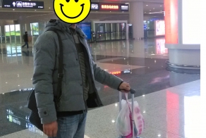 Парень напрокат в Китае