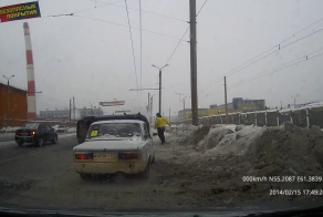 Авария дня 1397. Пьяный водитель перевернул Фокус
