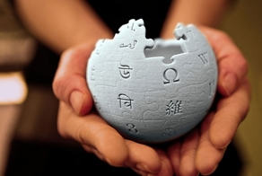 10 самых жалких примеров манипулирования Википедией