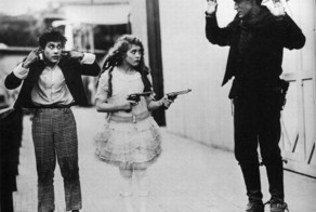 Сейчас  вам обьяснят какая должна быть настоящая  Демократия!