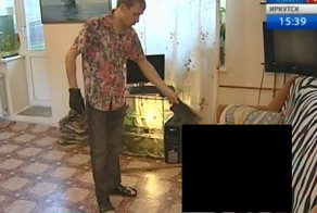 Тузик оккупировал квартиру и выгнал 3 девушек