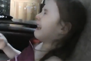 Девочка не хочет прощаться с олимпиадой