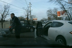 Неадекватный водитель Porsche стрелял из пистолета