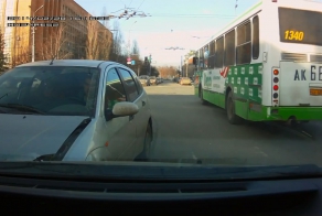 Шел к успеху