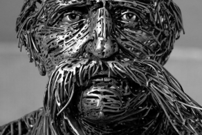 Скульптуры из стали