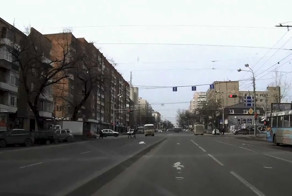 Уверенной походкой