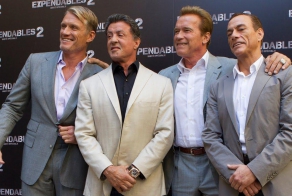 Звёзды боевиков на одной съёмочной площадке.