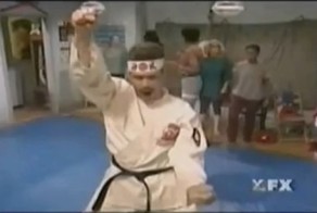 Джим Керри учит женщин самообороне (озв. Бочарова)