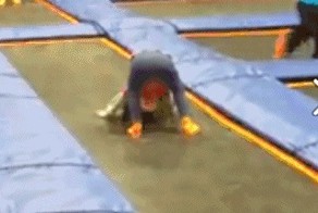 Сальто вперед, первая попытка.