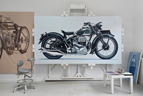 Маньяк карандаша и мотоциклов