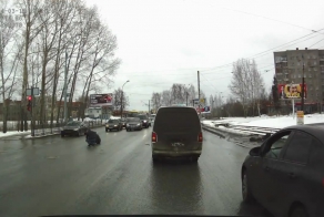 Решил перебежать дорогу