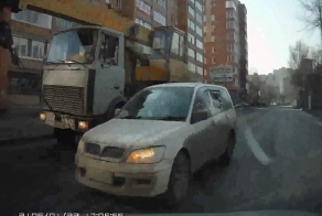 Неудачно повернул