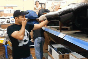 Неприятные моменты в гифках 