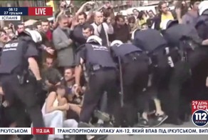 Как проходят митинги в Европе и США