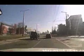 ТП совершила подбила Джип и сбежала с места ДТП