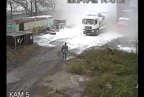 Муковоз выпустил пар=)